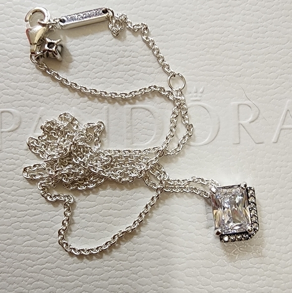 Pandora Rectangular Sparkling Halo Collier Necklace 17.7 IN - Picture 4 of 8